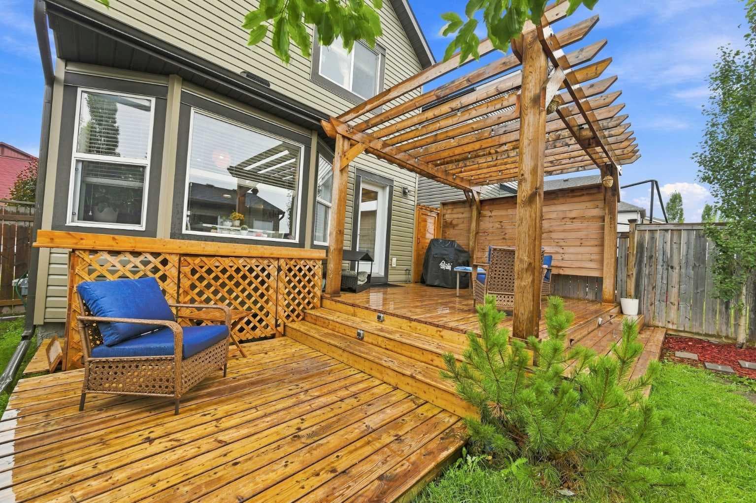 106 Autumn Crescent SE
