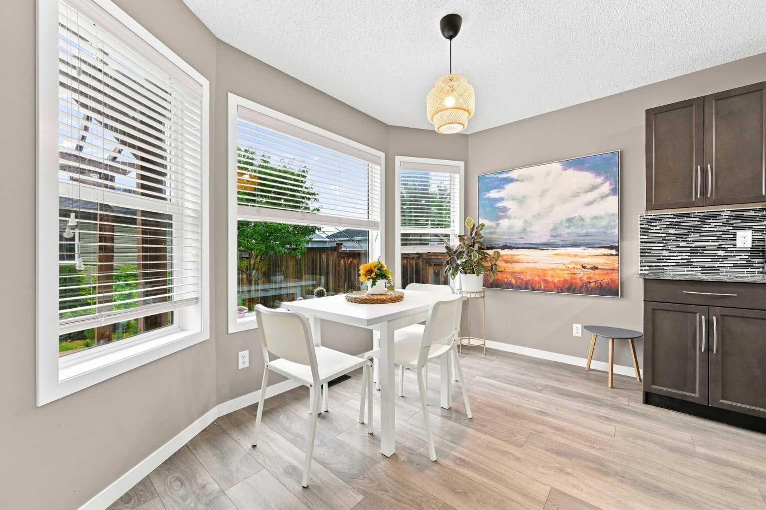 106 Autumn Crescent SE