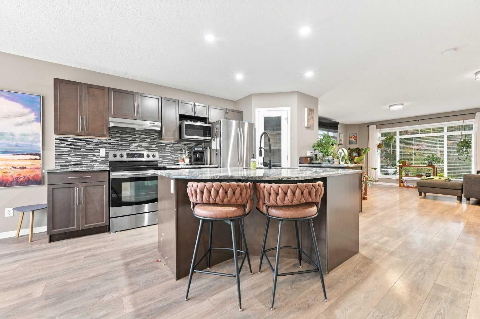106 Autumn Crescent SE