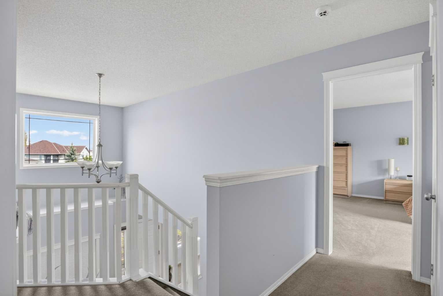 112 Valley Stream Close NW