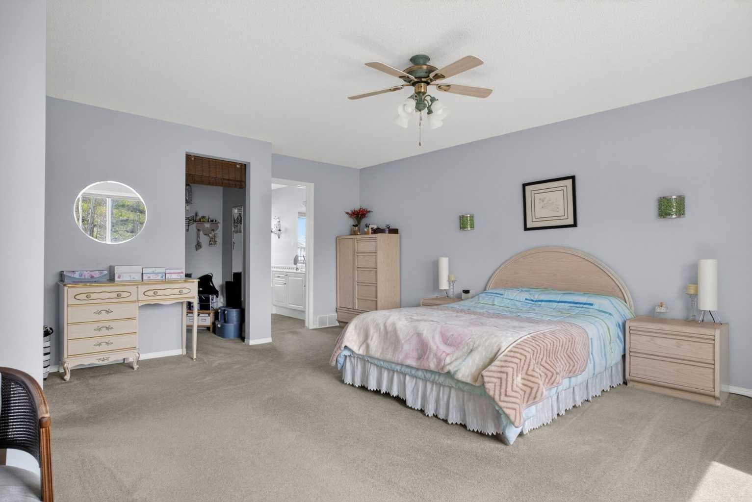 112 Valley Stream Close NW