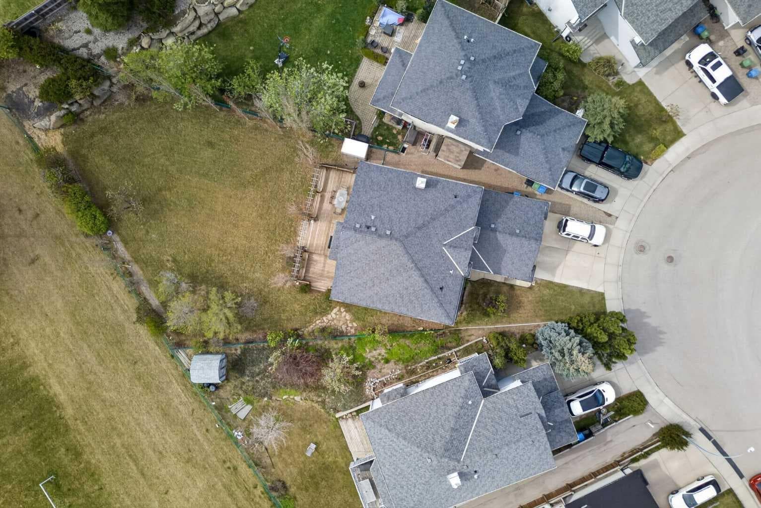 112 Valley Stream Close NW