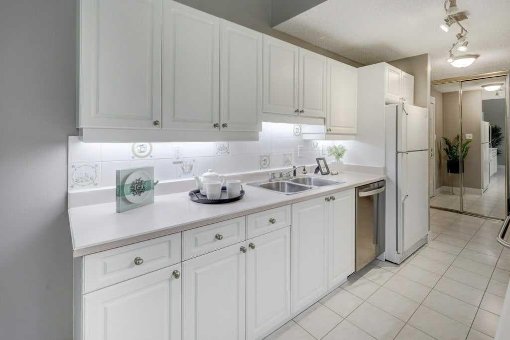 1405, 201 Braeglen Close SW