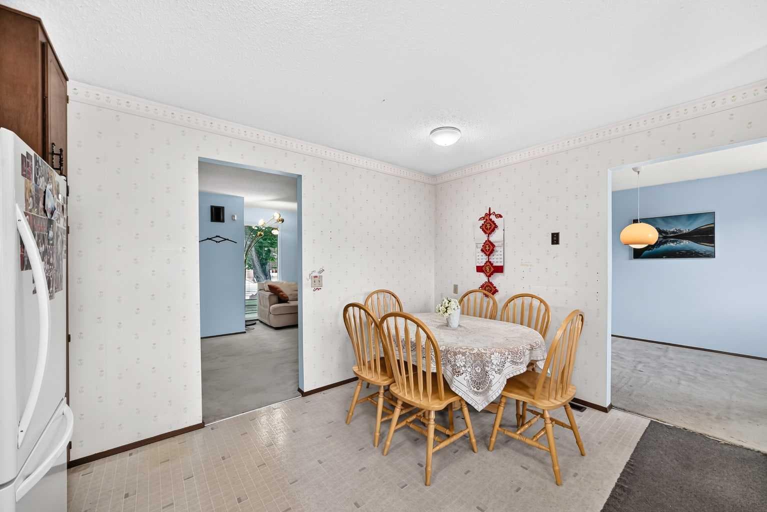 11 rundlemere Place NE