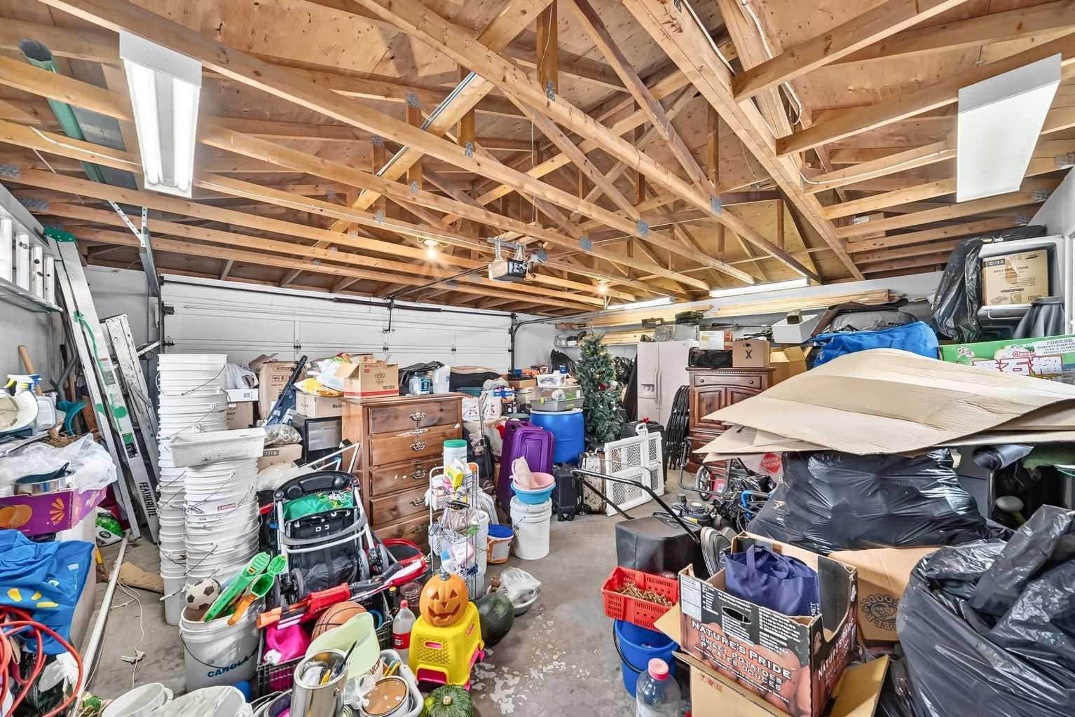 11 rundlemere Place NE