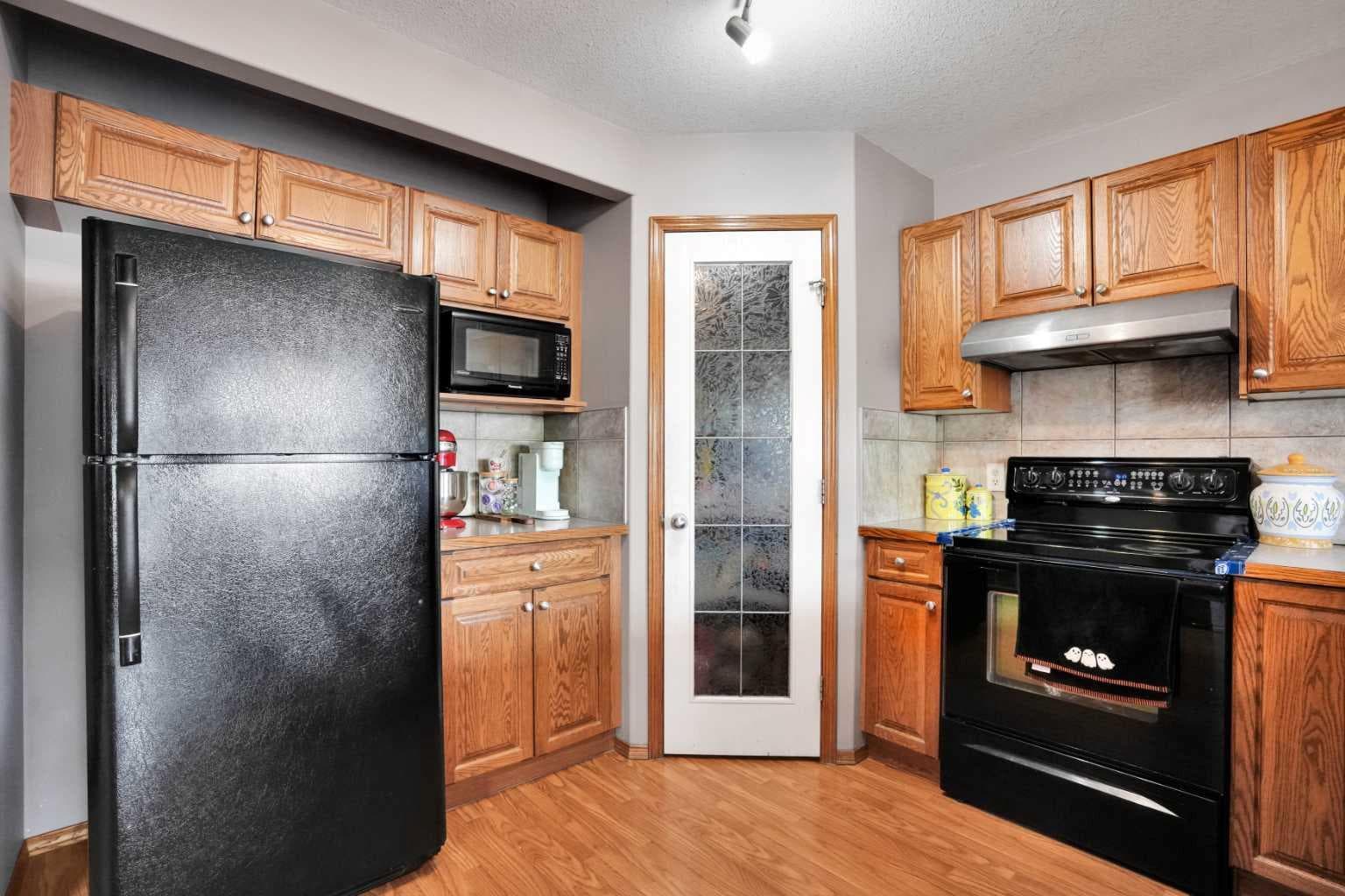 49 Saddletree Close NE