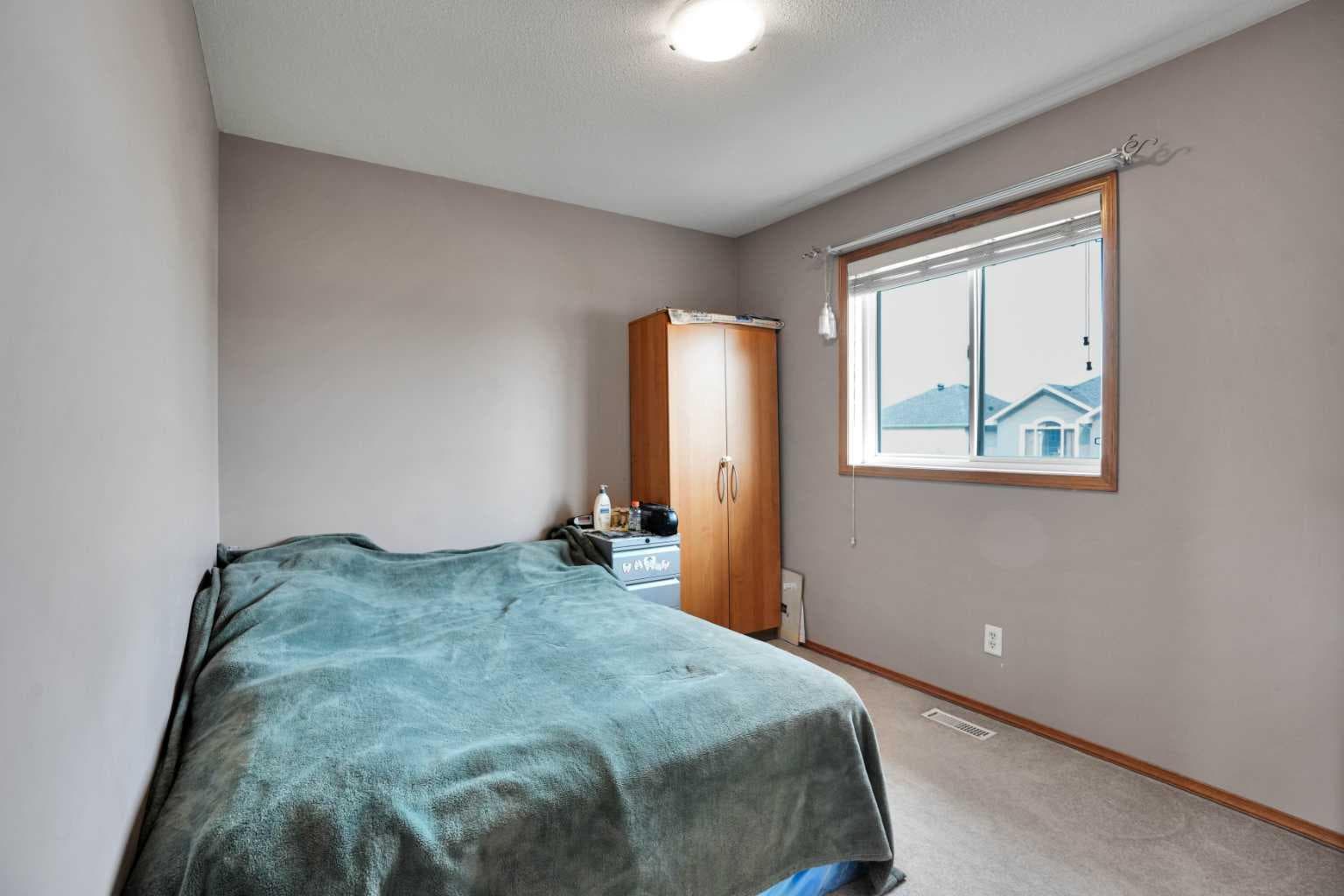 49 Saddletree Close NE