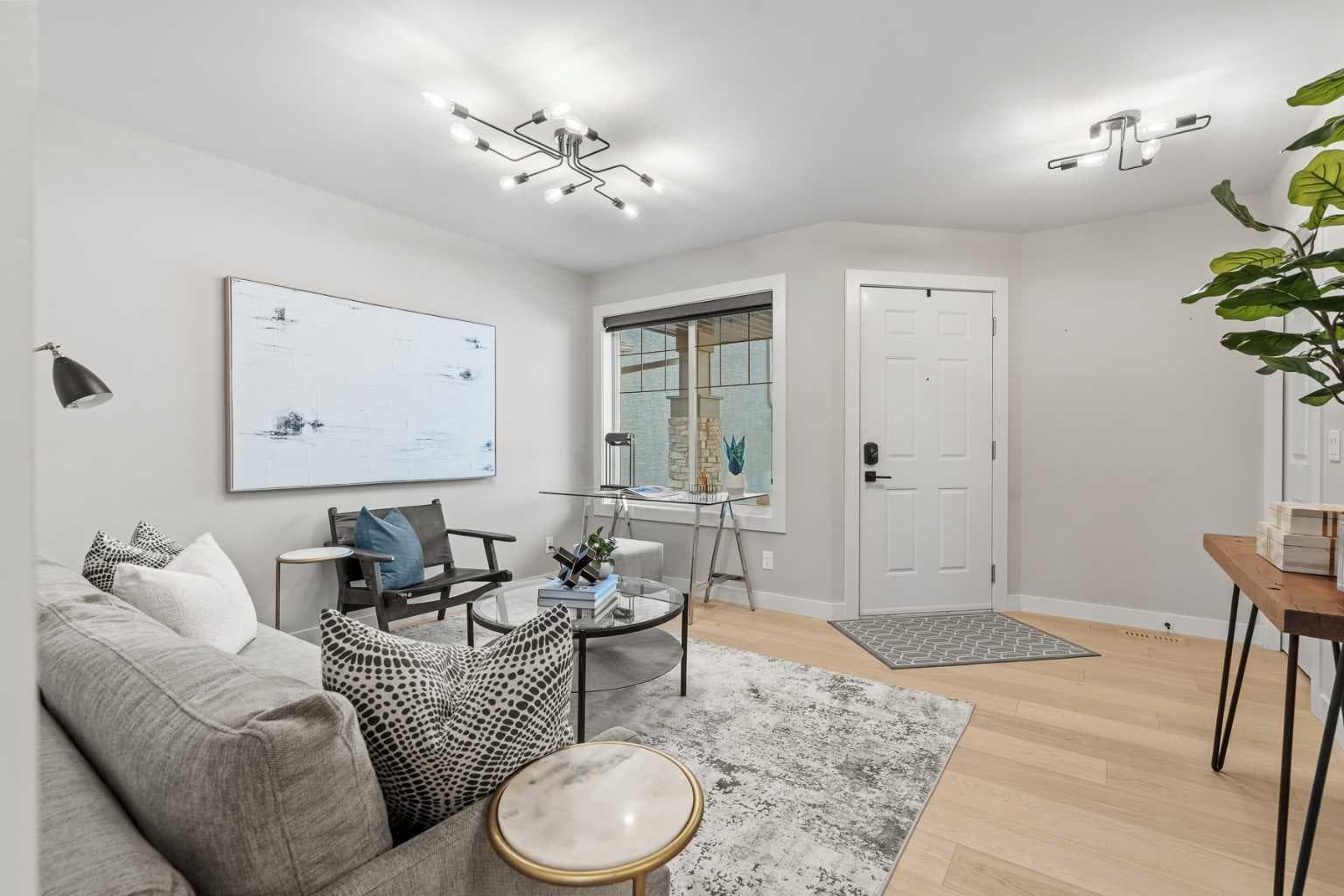10 Aspen Stone Mews SW