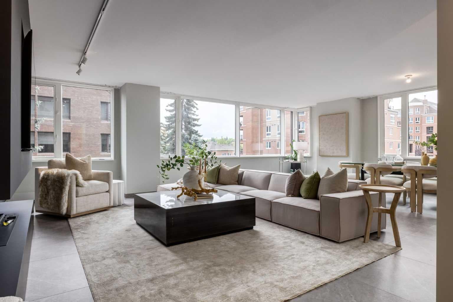 402A, 500 Eau Claire Avenue SW