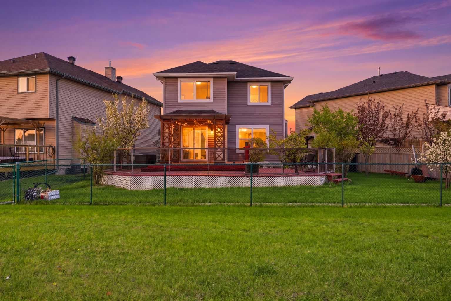 86 Saddlecrest Close NE