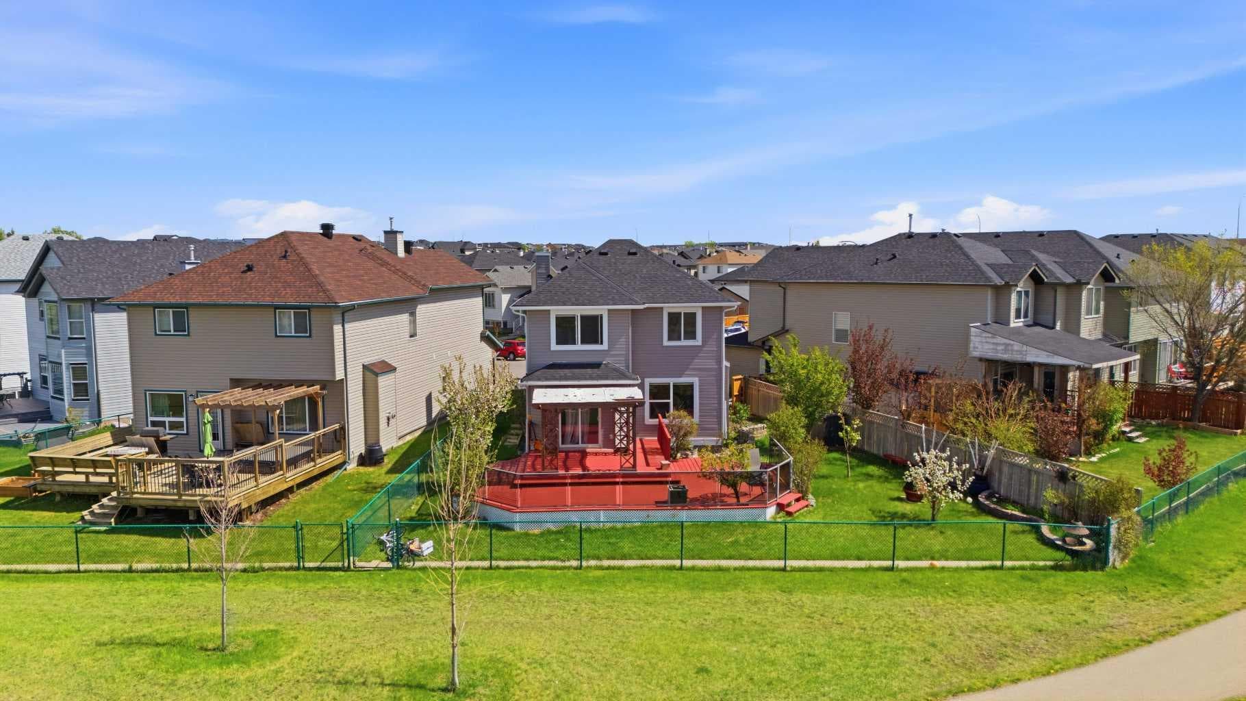 86 Saddlecrest Close NE