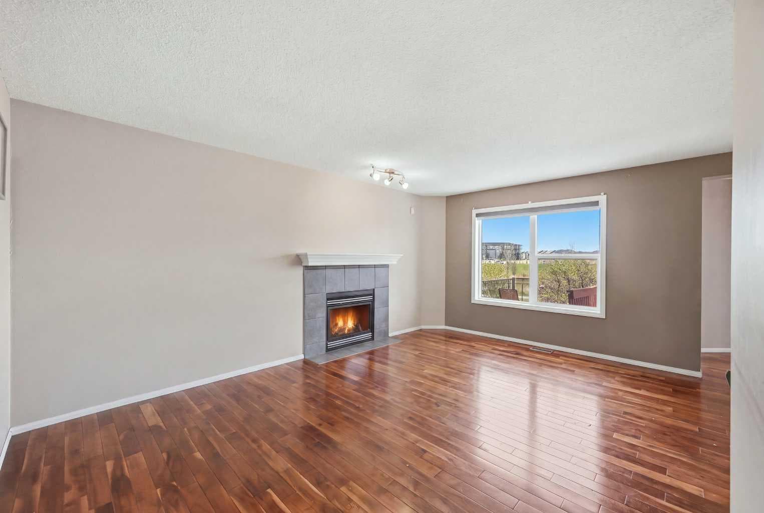 86 Saddlecrest Close NE