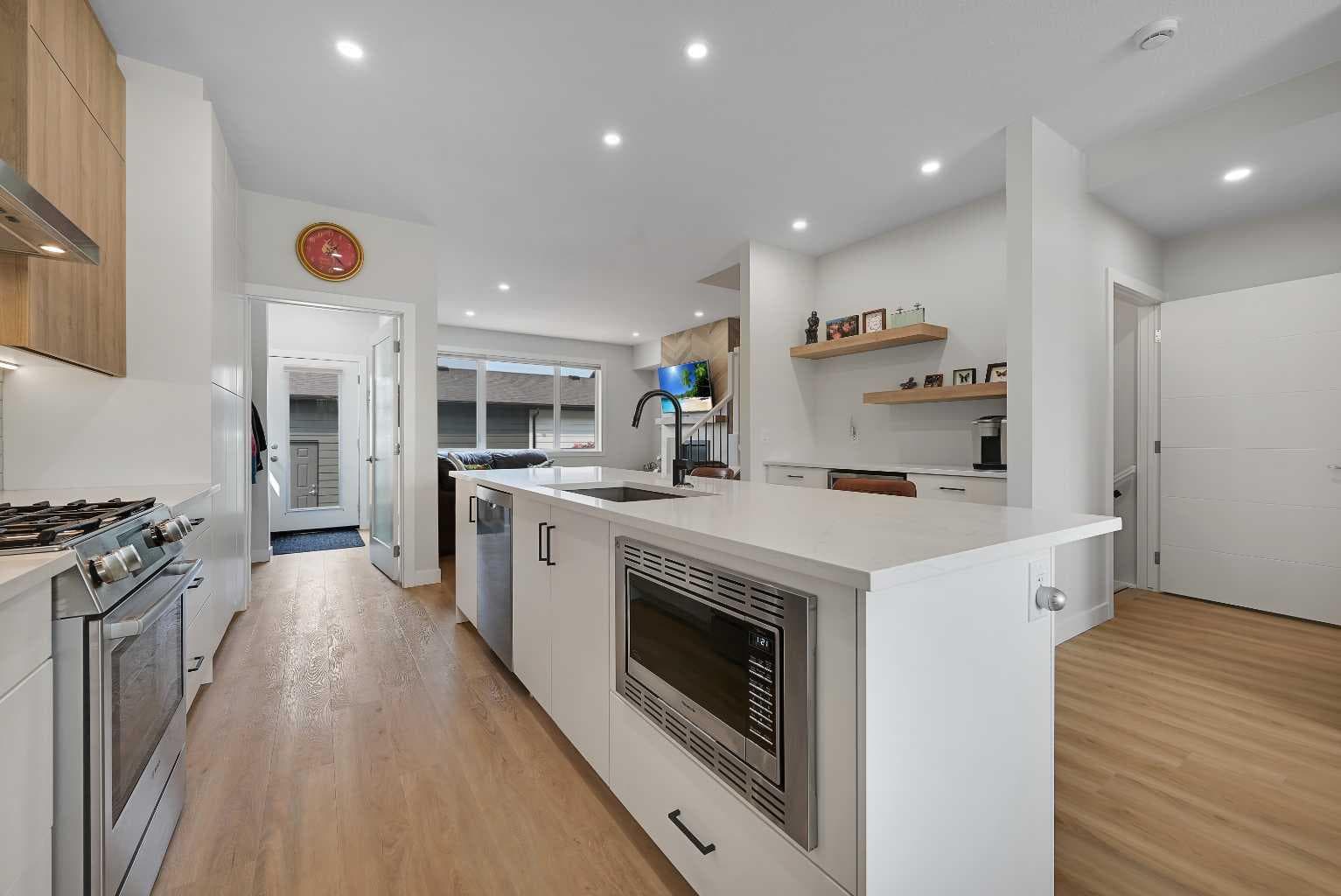 858 Harmony Parade 
