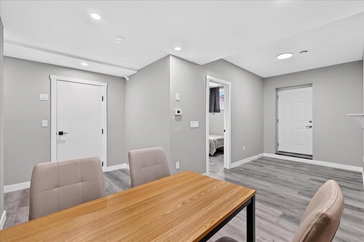 244 carrington Crescent NW