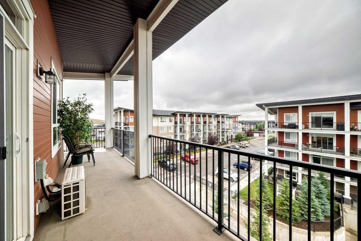 409, 30 Walgrove  SE