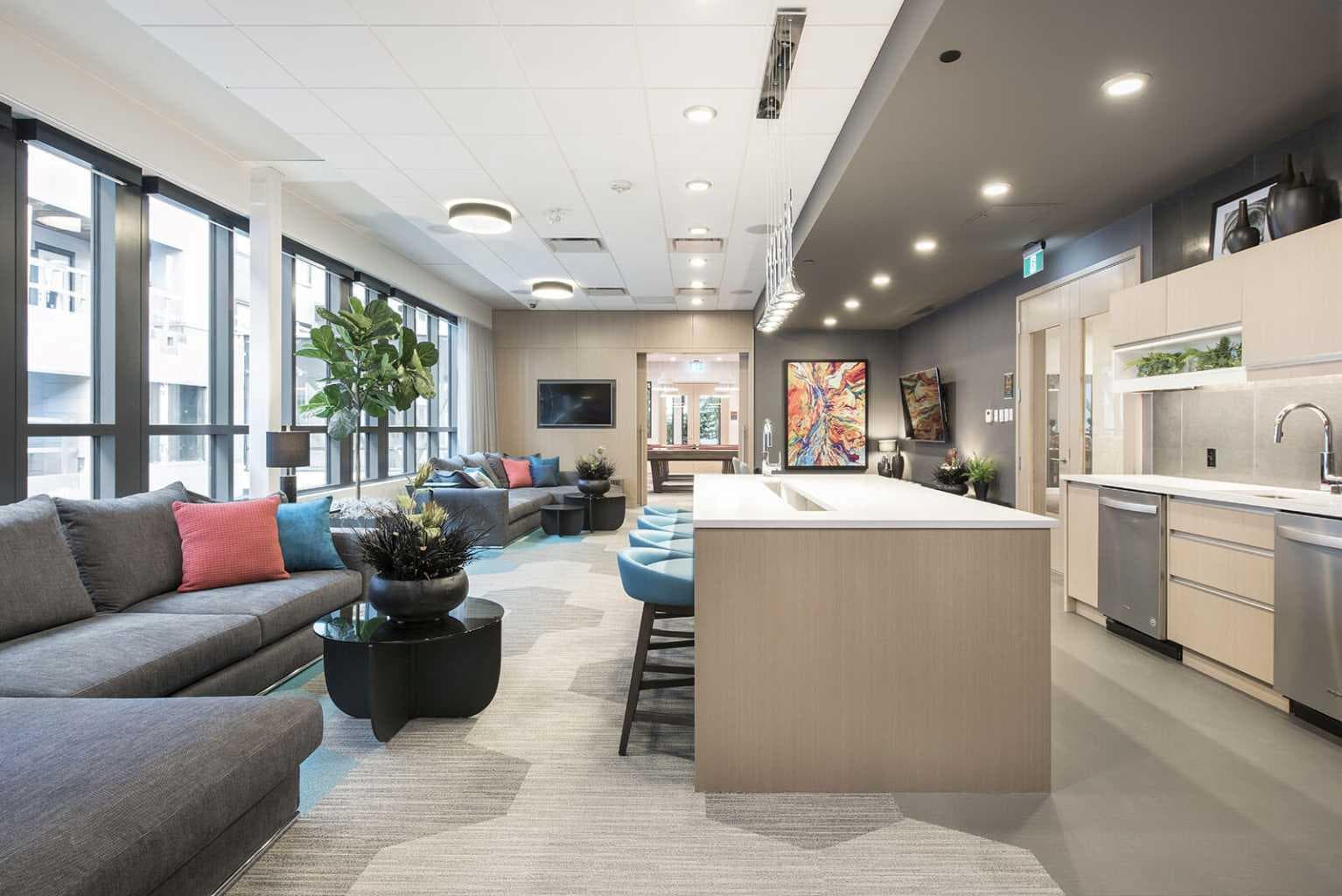 202, 122 Mahogany Centre SE