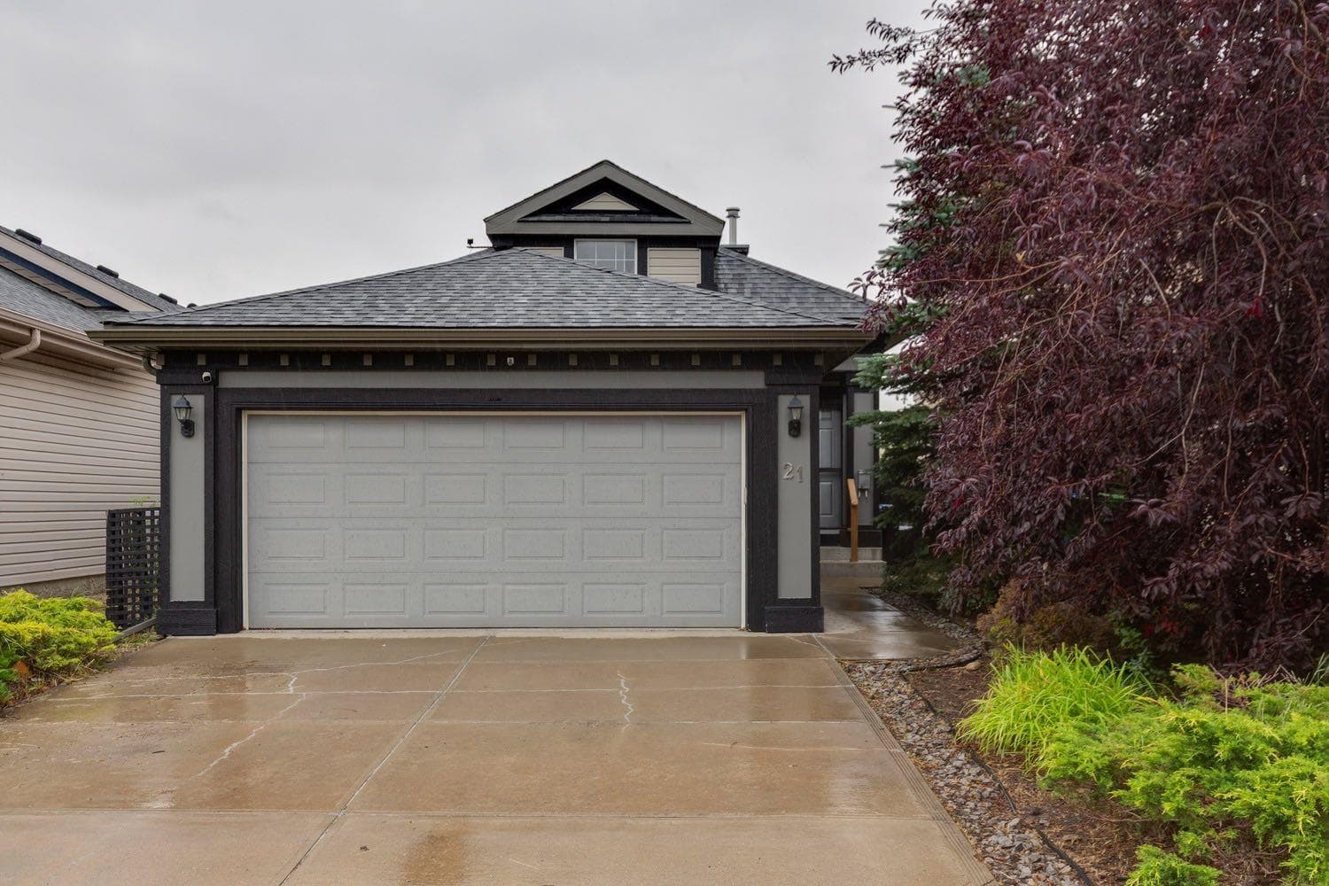 21 Covehaven Gardens NE