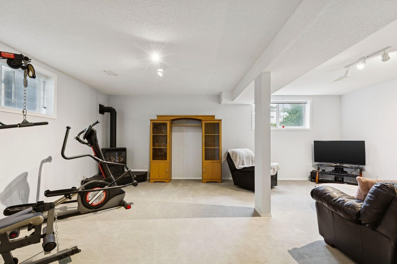 21 Covehaven Gardens NE