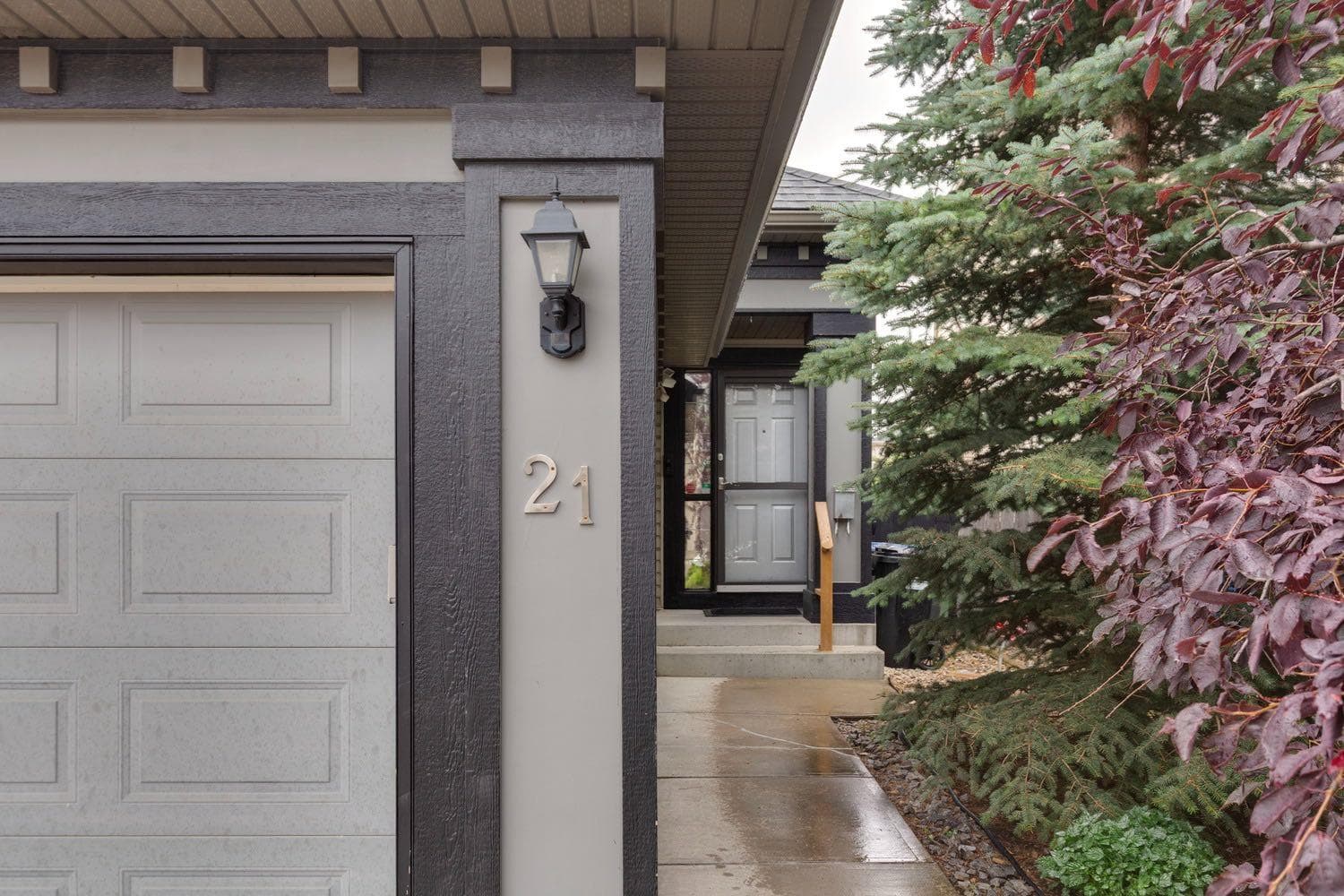 21 Covehaven Gardens NE