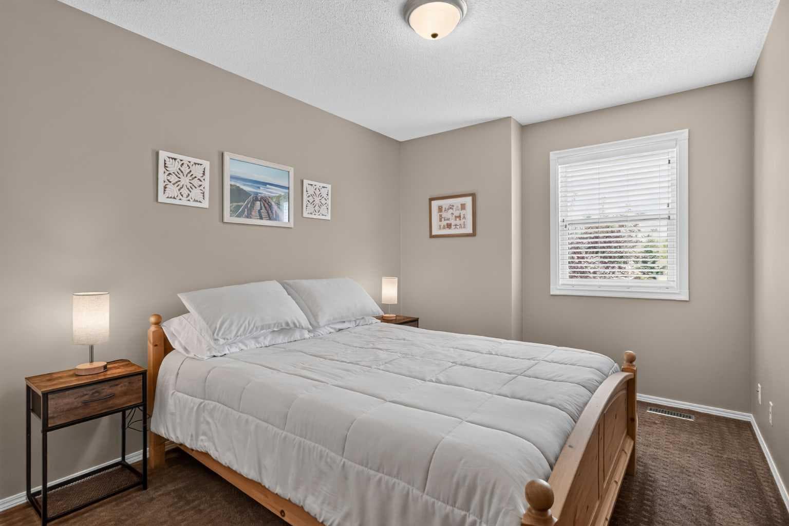 264 Riverview Close SE