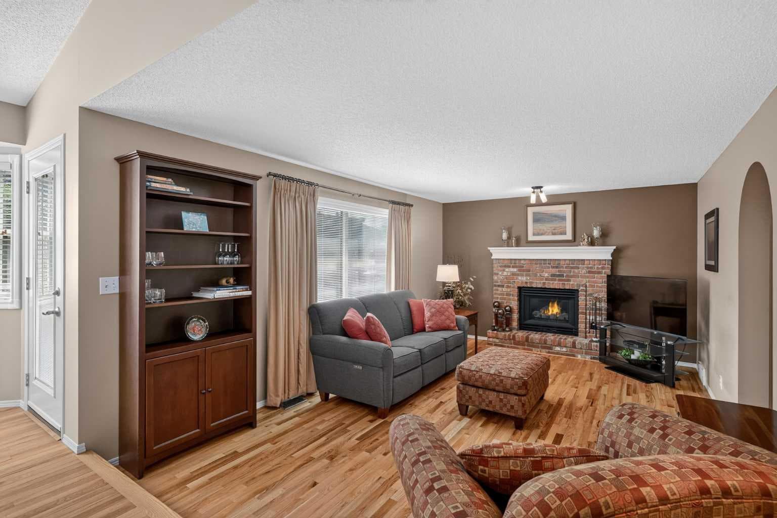 264 Riverview Close SE