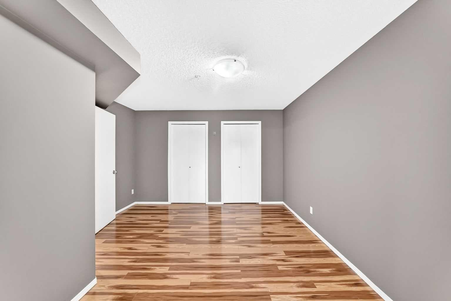 5208A, 604 8 Street SW