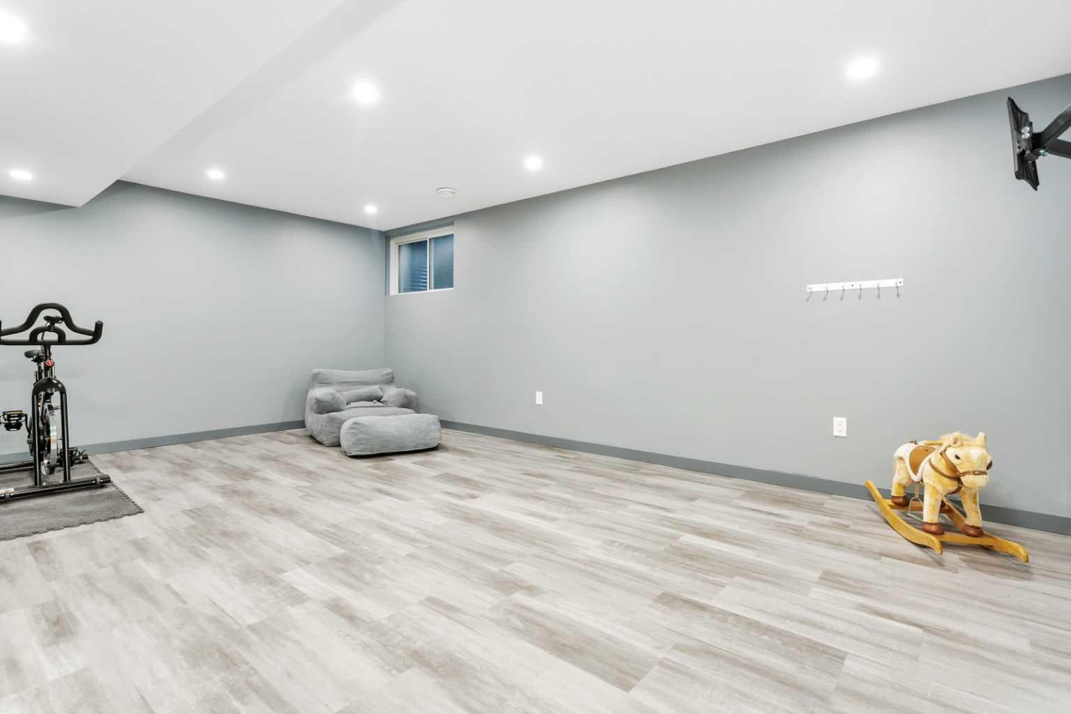 200 Windgate Close SW