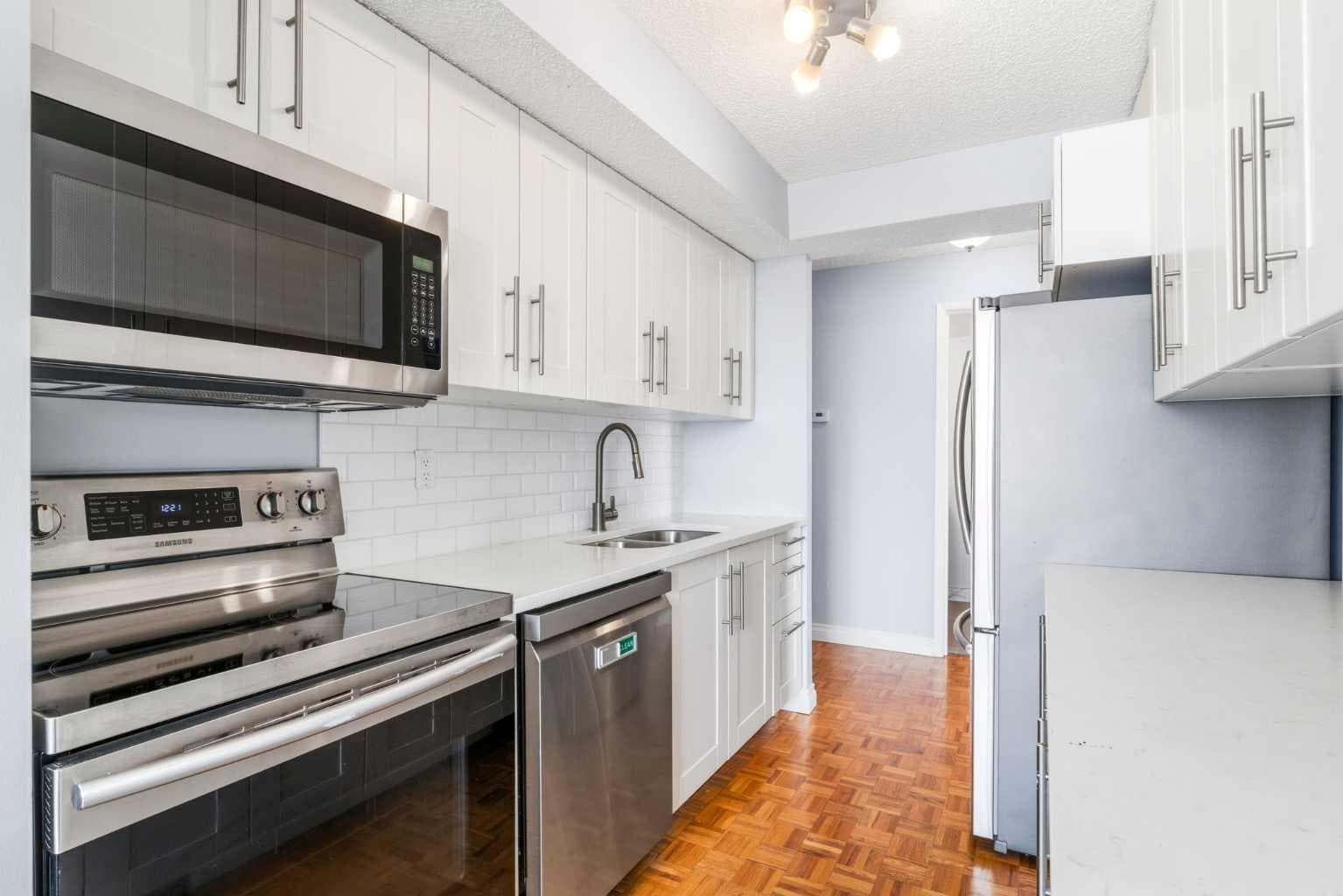 1202, 9800 Horton Road SW