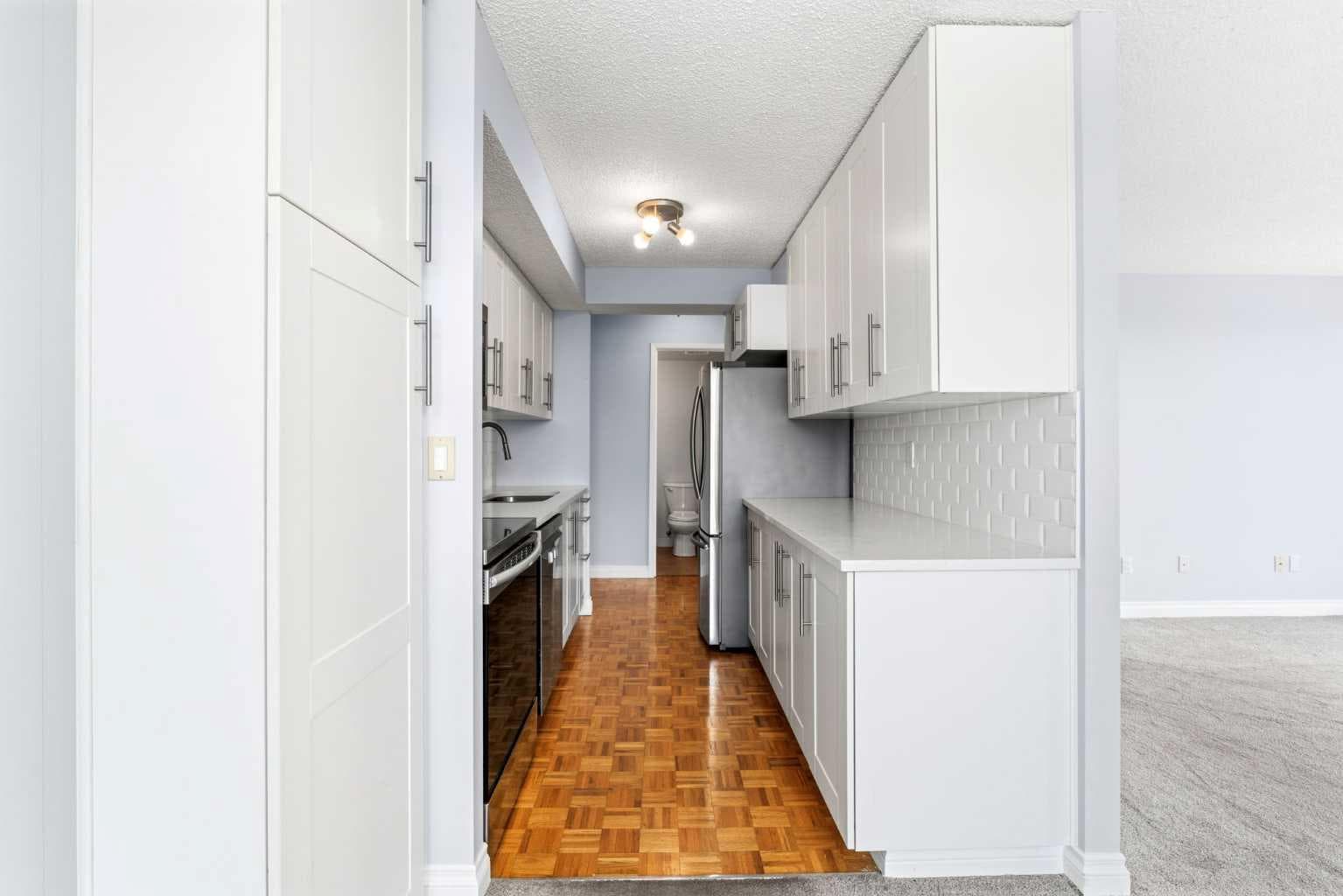 1202, 9800 Horton Road SW
