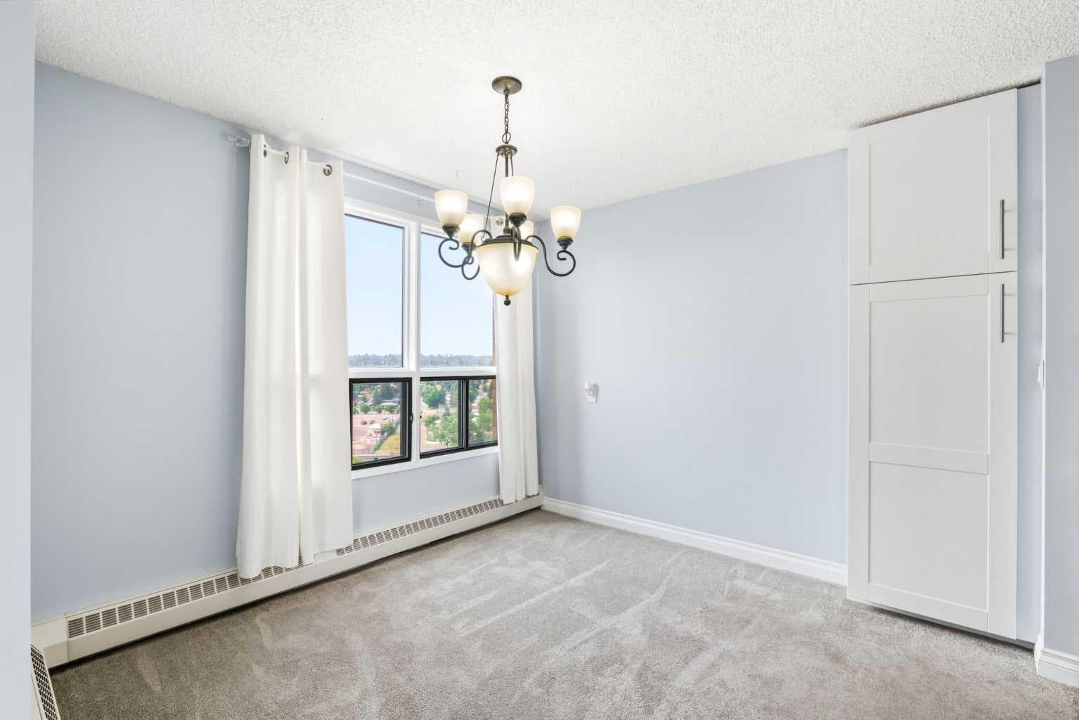 1202, 9800 Horton Road SW