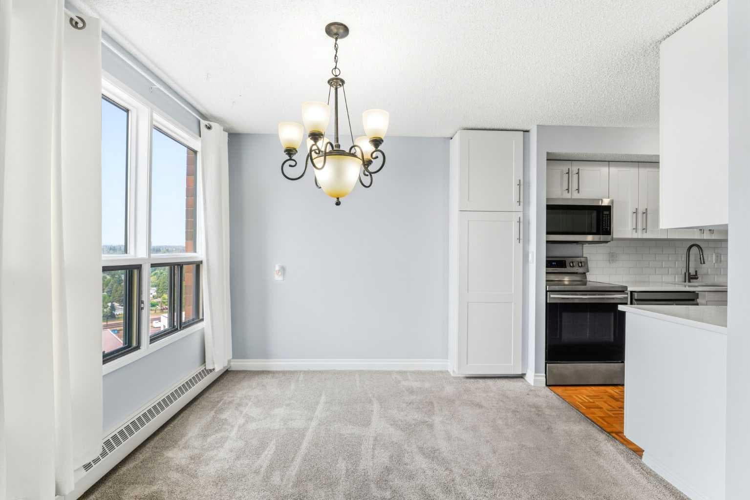 1202, 9800 Horton Road SW