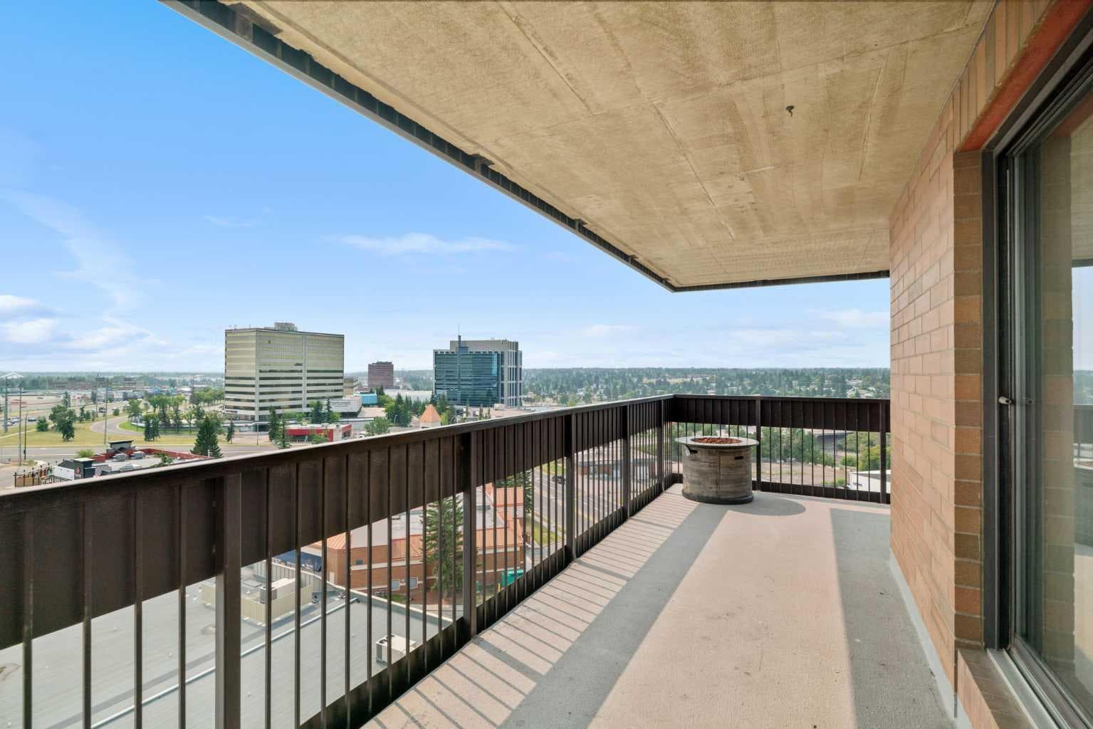 1202, 9800 Horton Road SW