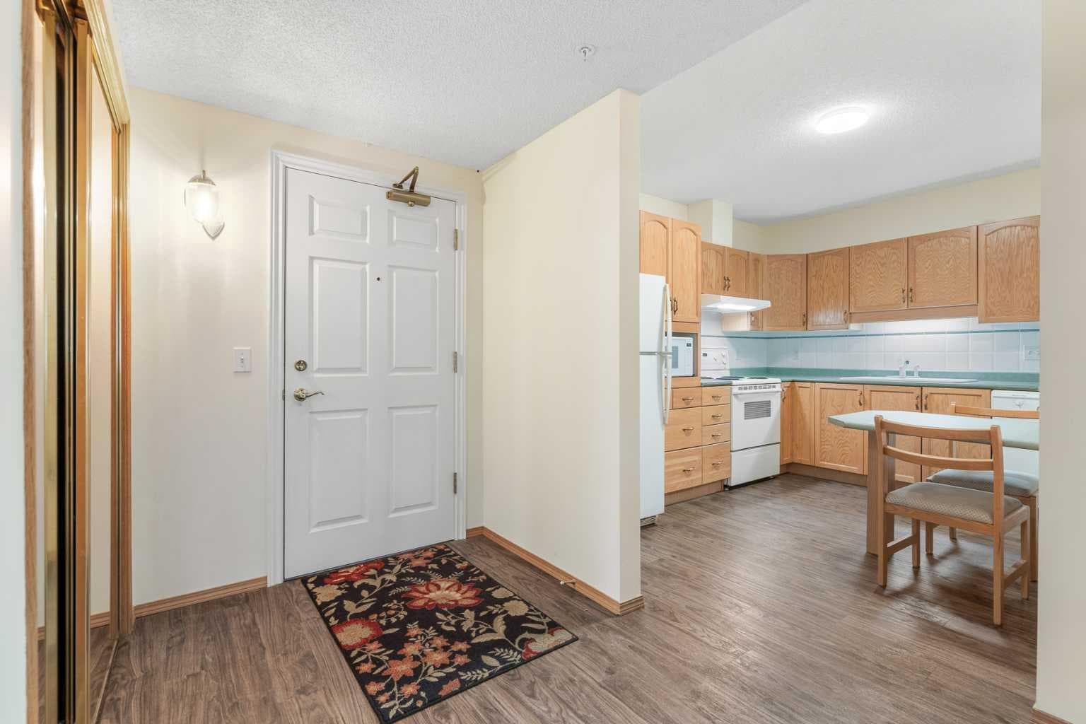 3102, 3102 Hawksbrow Point NW