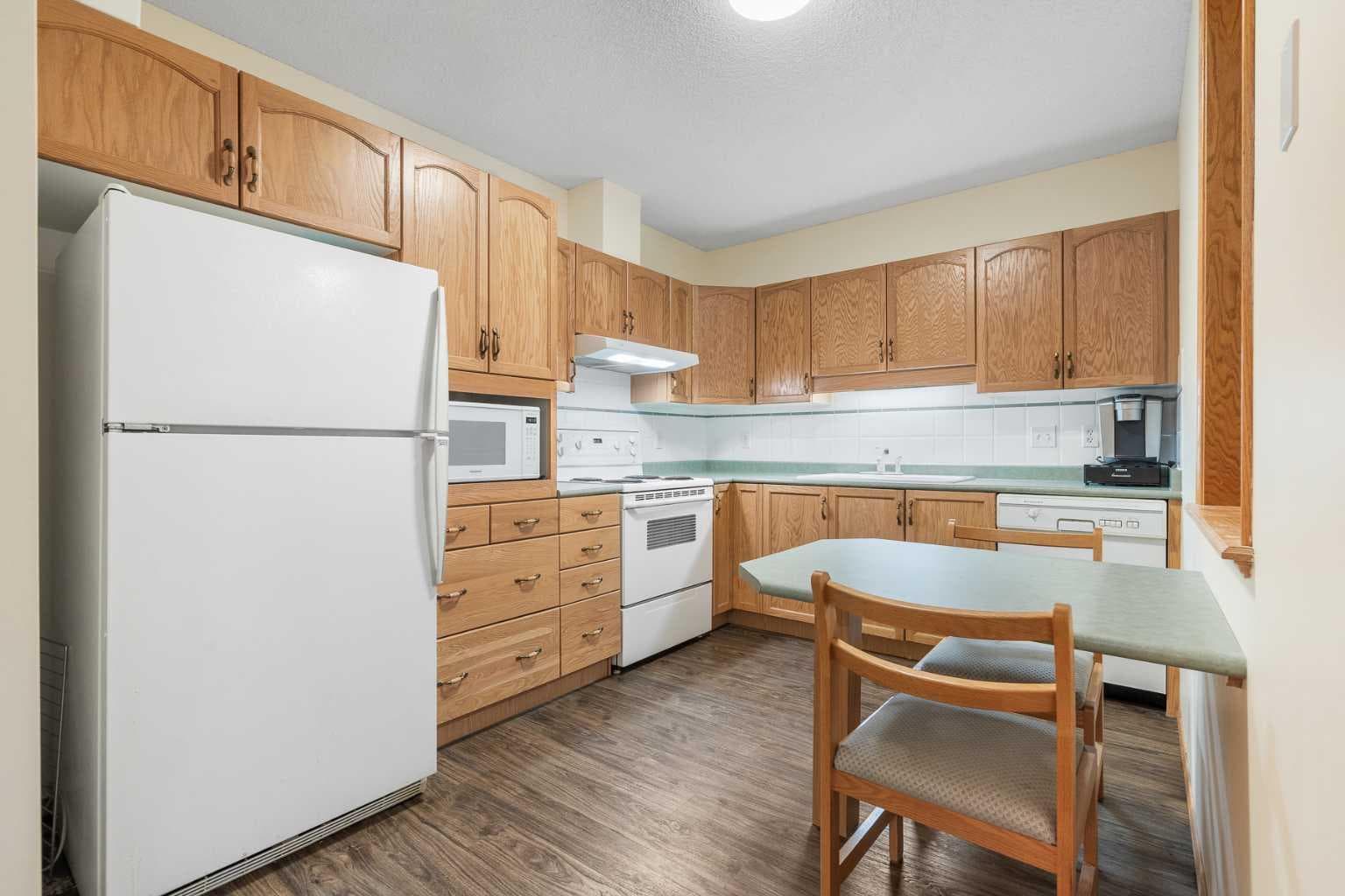3102, 3102 Hawksbrow Point NW