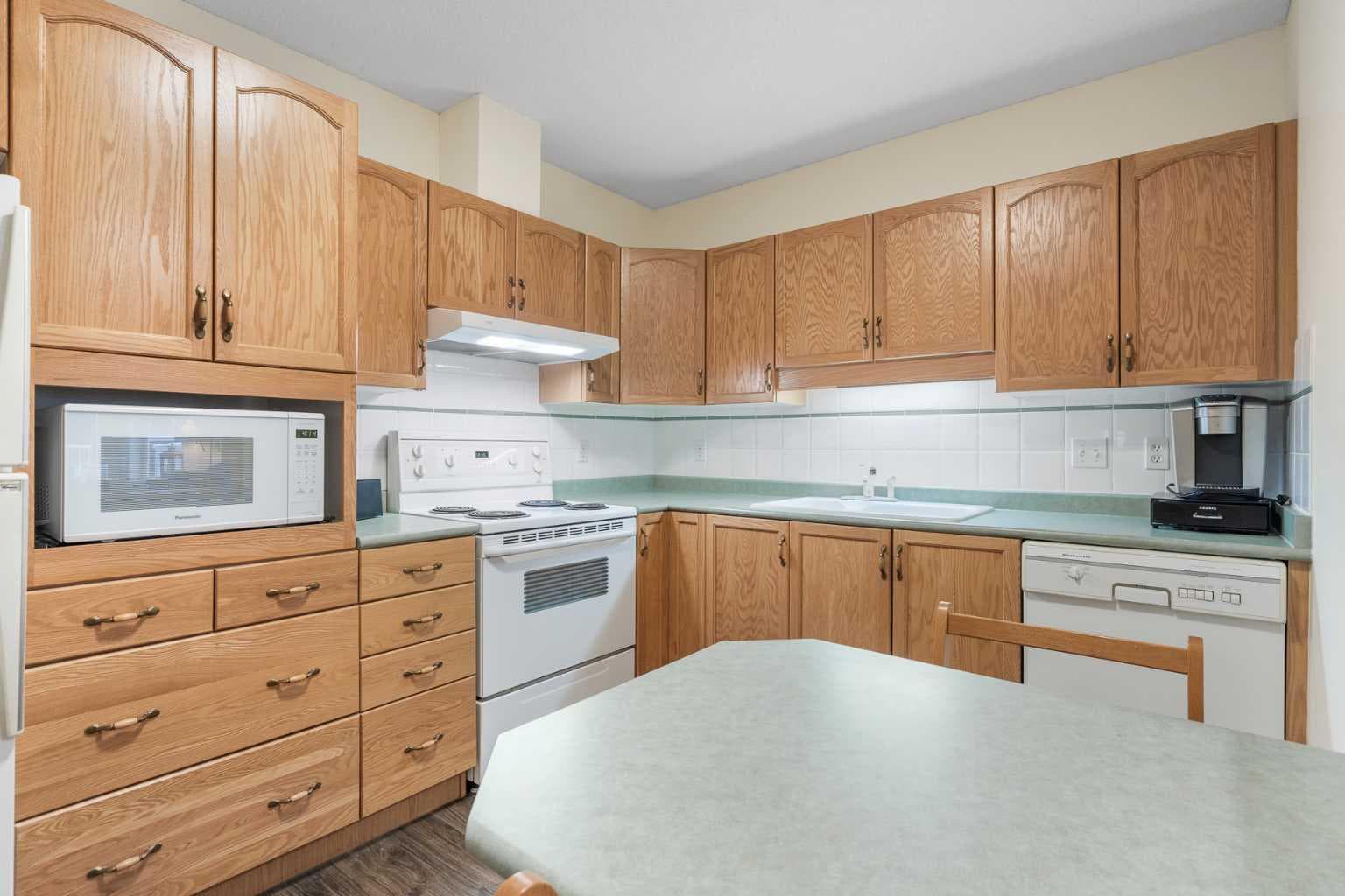 3102, 3102 Hawksbrow Point NW