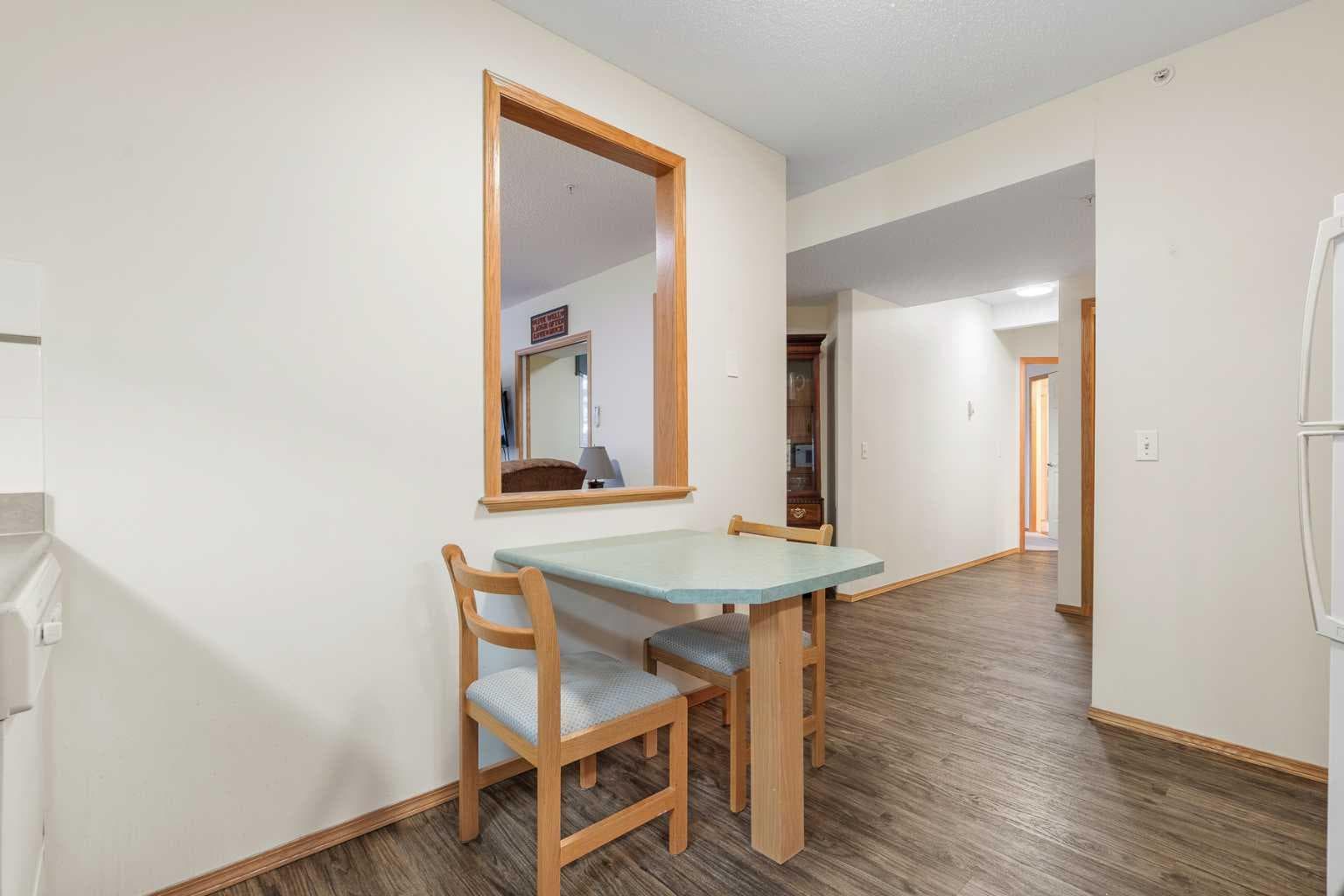 3102, 3102 Hawksbrow Point NW