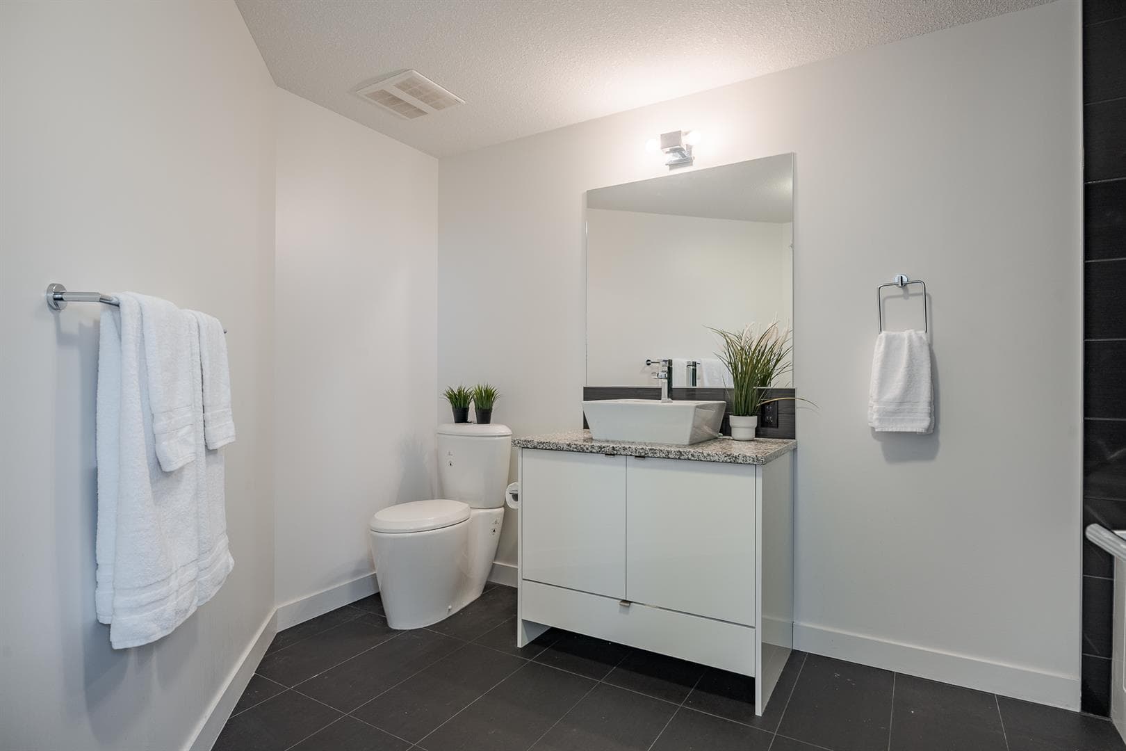 209, 45 Aspenmont Heights SW