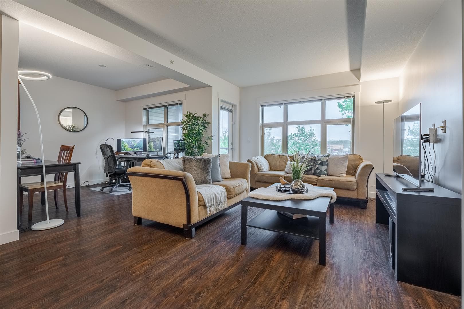 209, 45 Aspenmont Heights SW