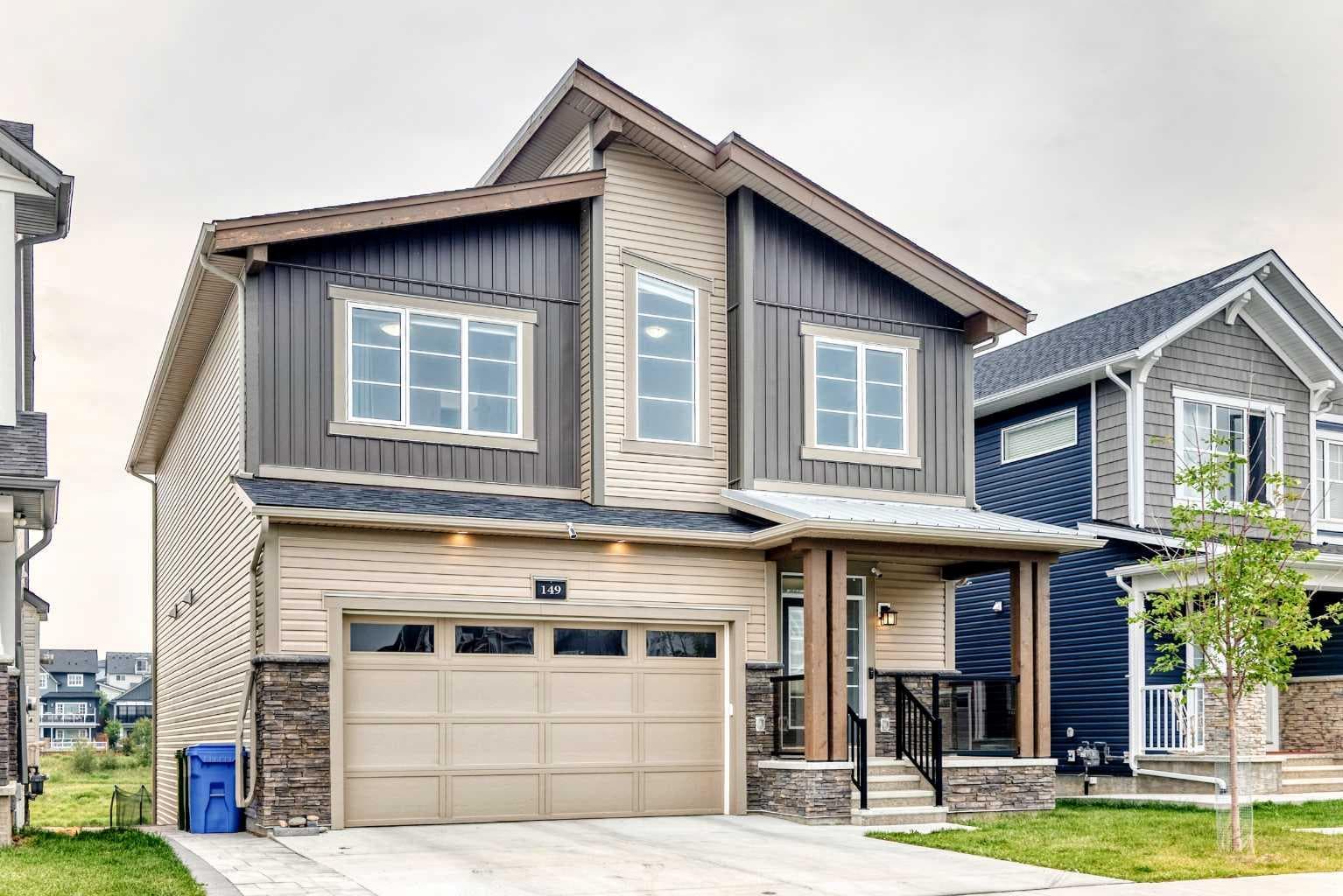 149 Carrington Crescent NW