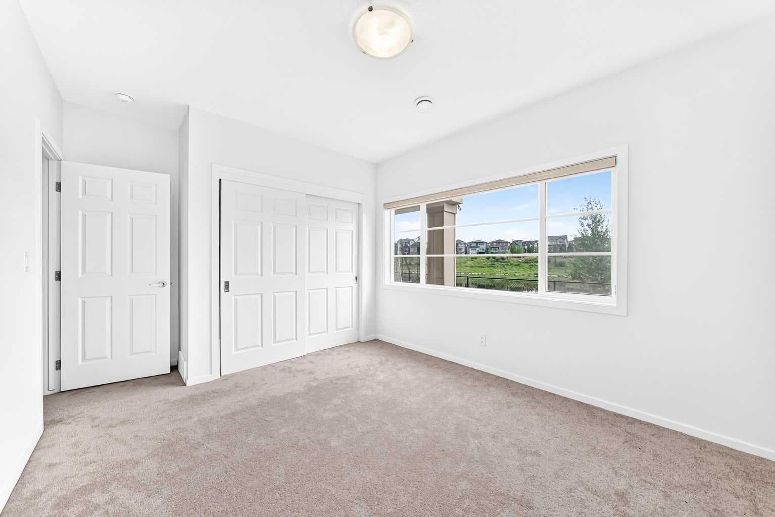 149 Carrington Crescent NW