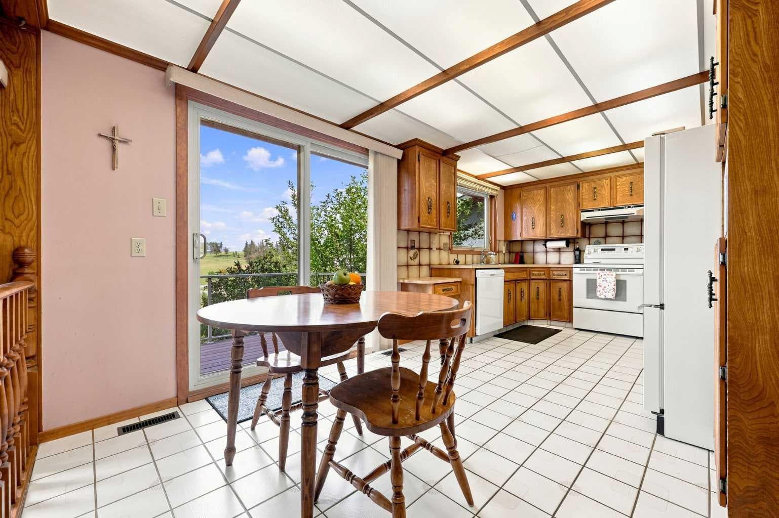 1148 Edgemont Road NW