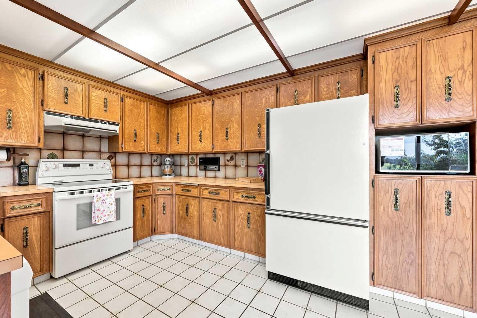 1148 Edgemont Road NW