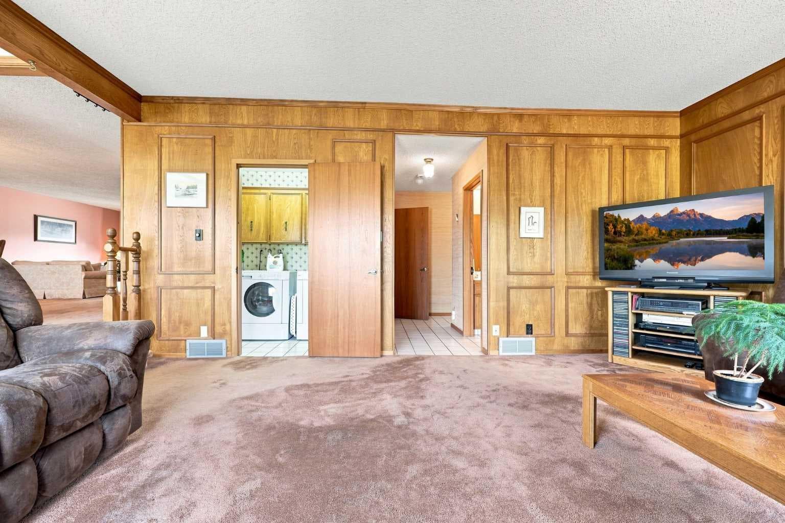 1148 Edgemont Road NW