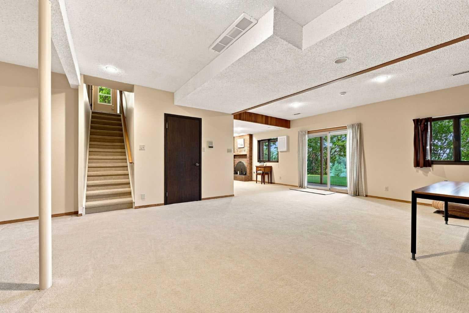 1148 Edgemont Road NW