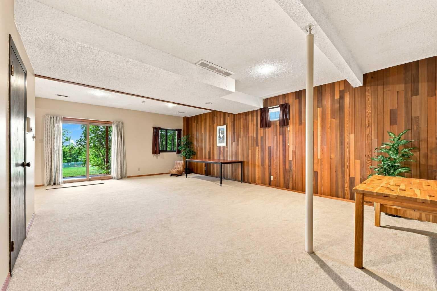 1148 Edgemont Road NW