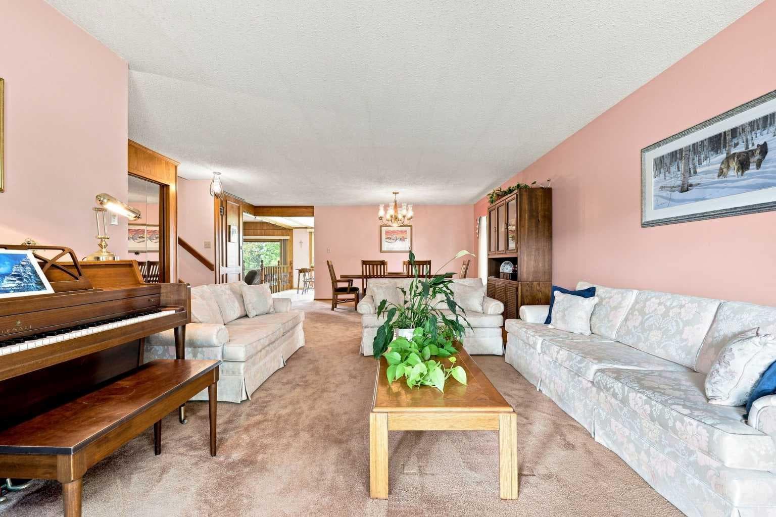 1148 Edgemont Road NW