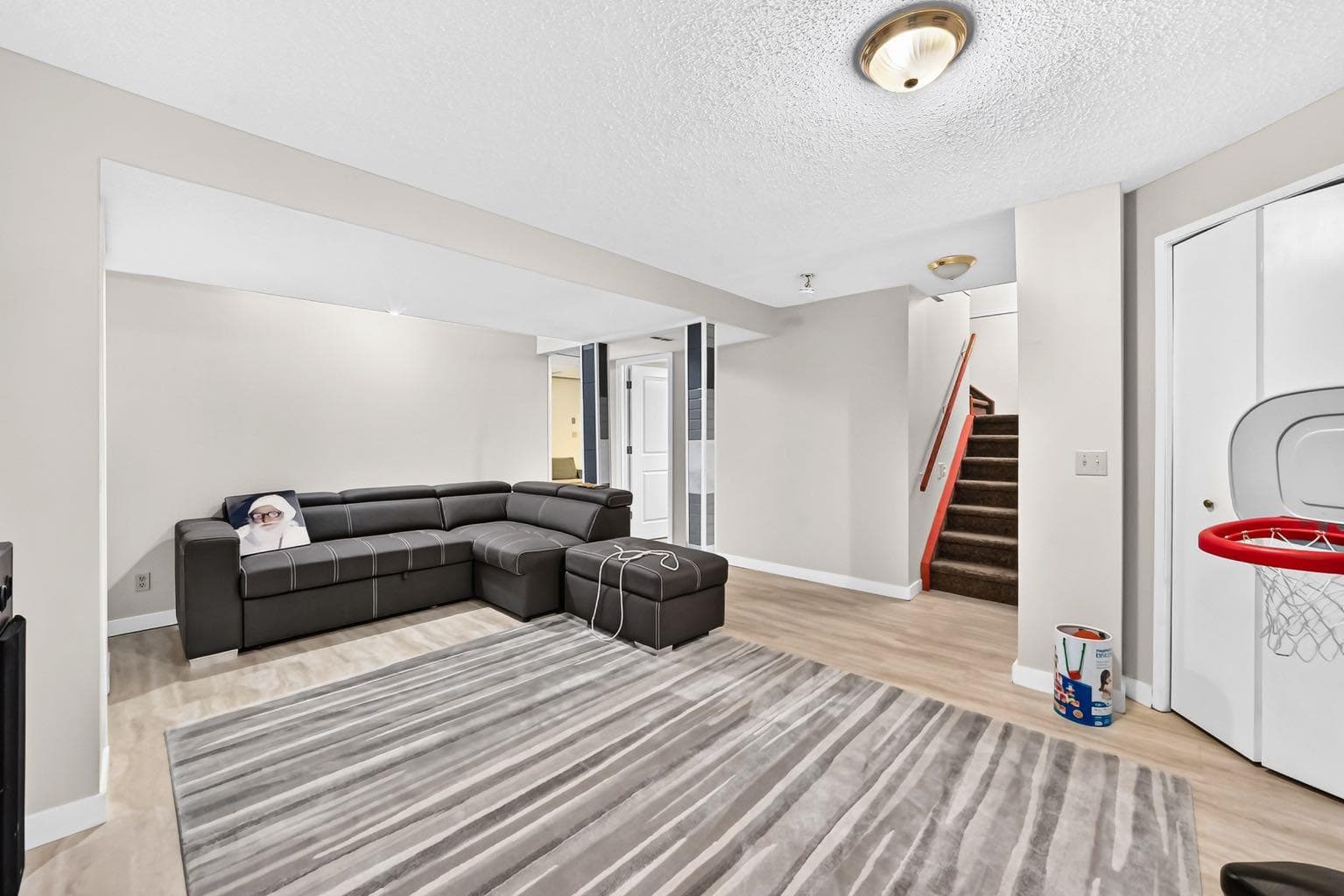 139 Hawkville Close NW