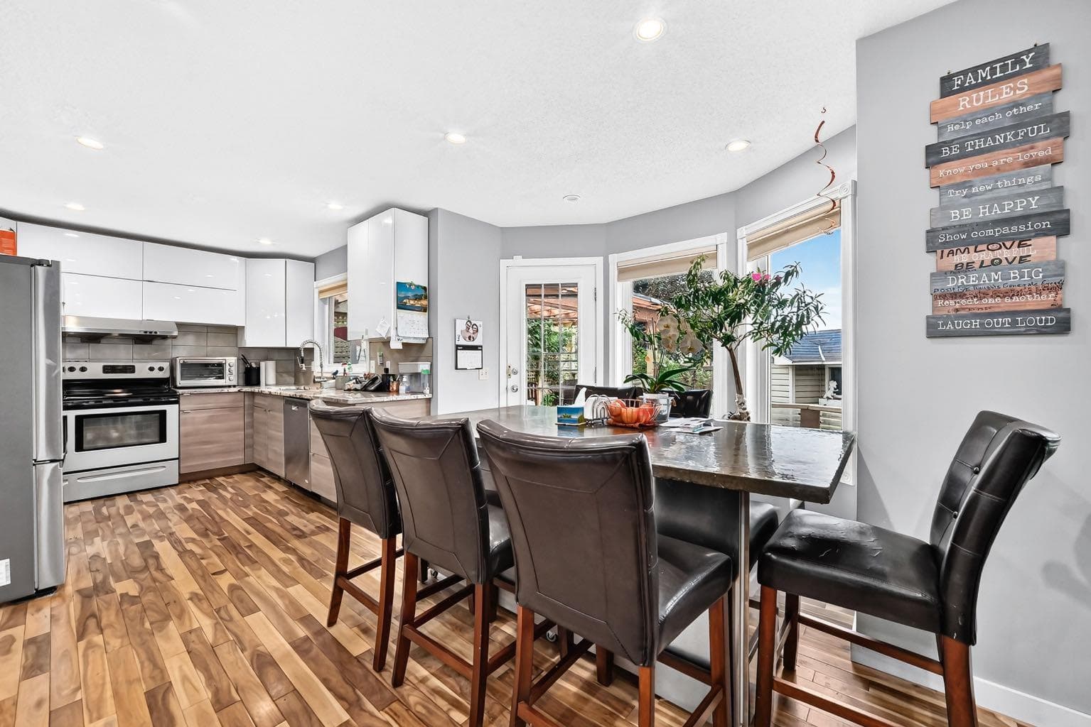 139 Hawkville Close NW
