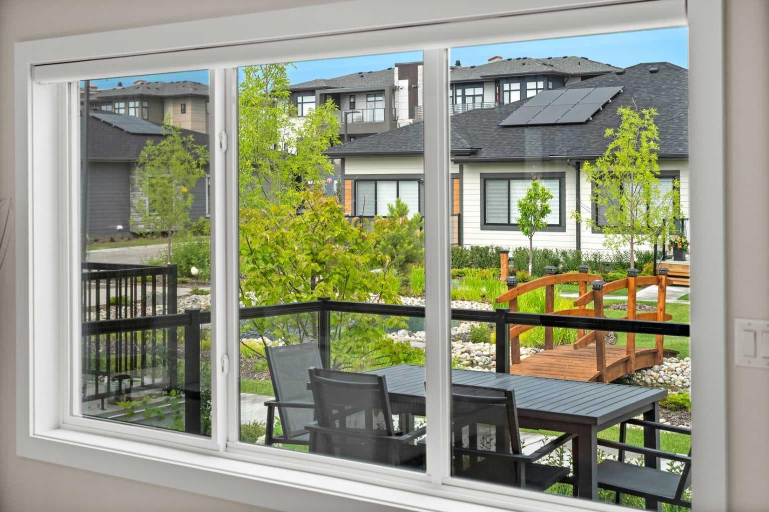 220 Marina Cove SE