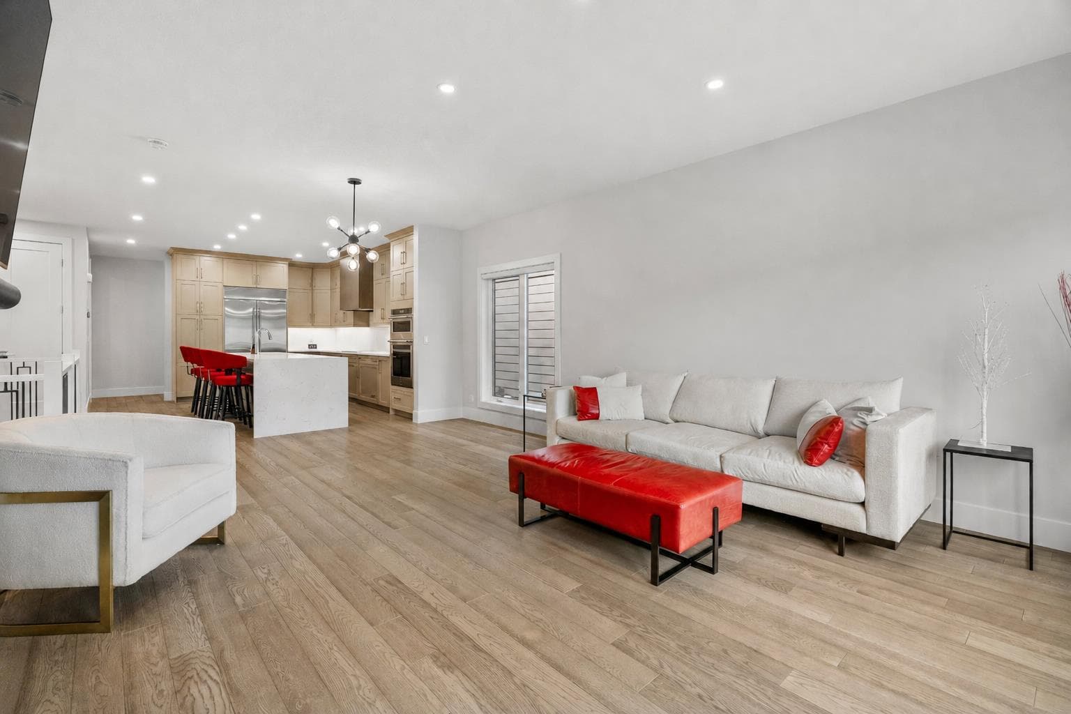 220 Marina Cove SE
